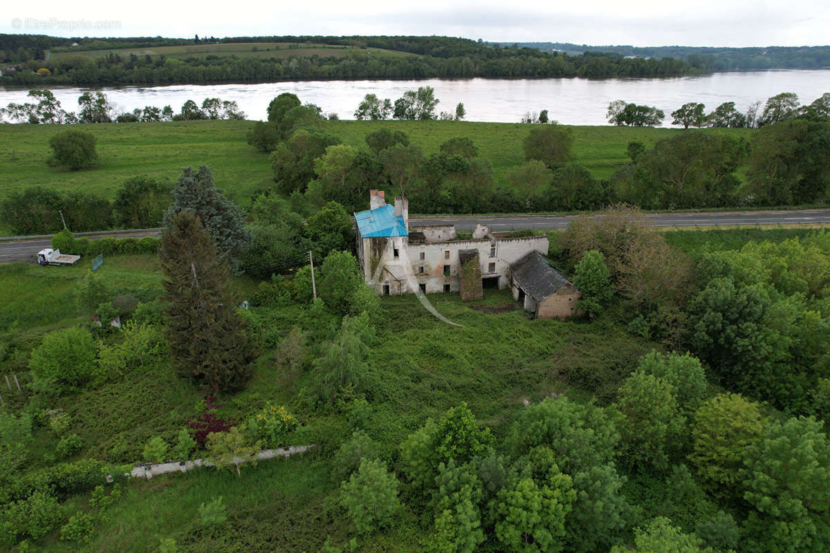 Maison à LA MENITRE