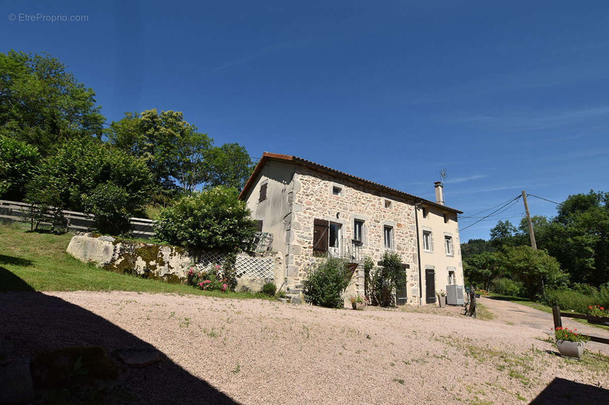 Maison à SAINT-MARTIN-D&#039;ESTREAUX