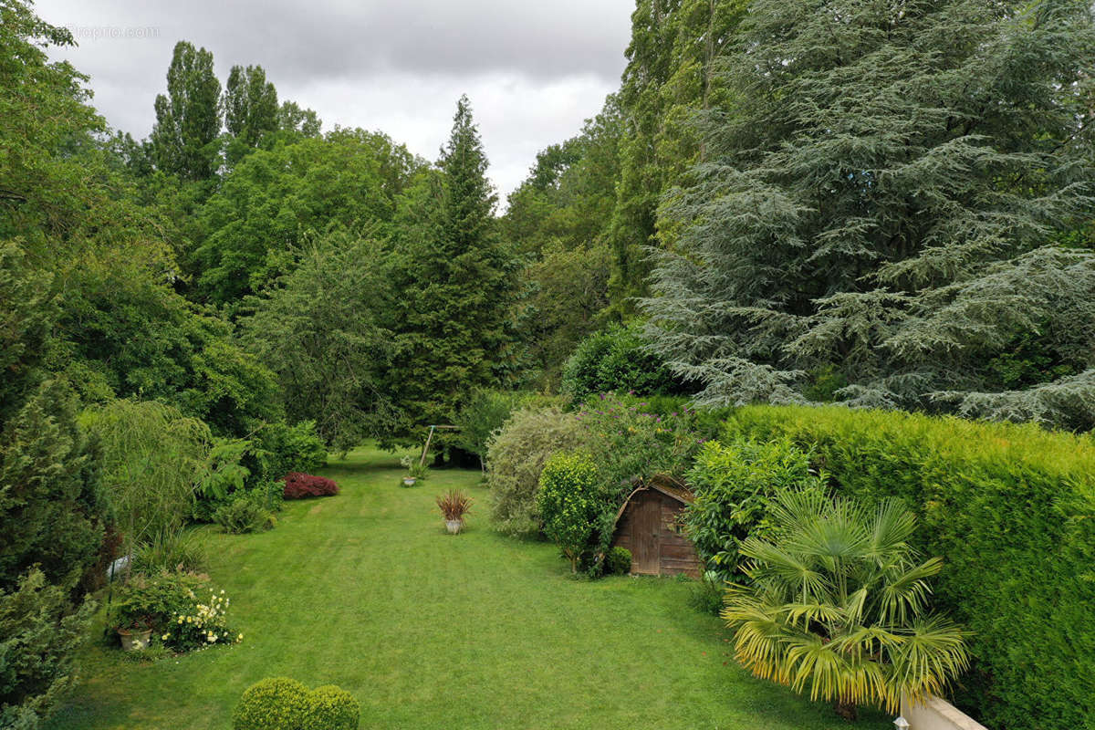 Maison à HOUDAN