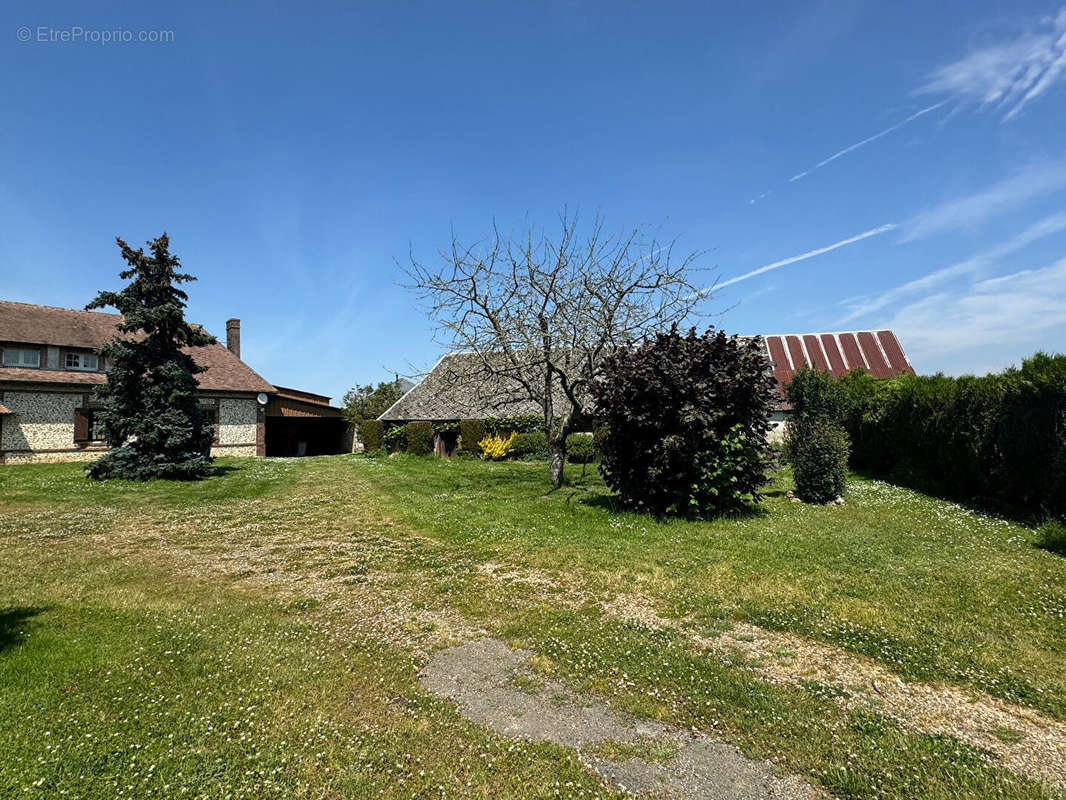 Maison à MARCILLY-LA-CAMPAGNE