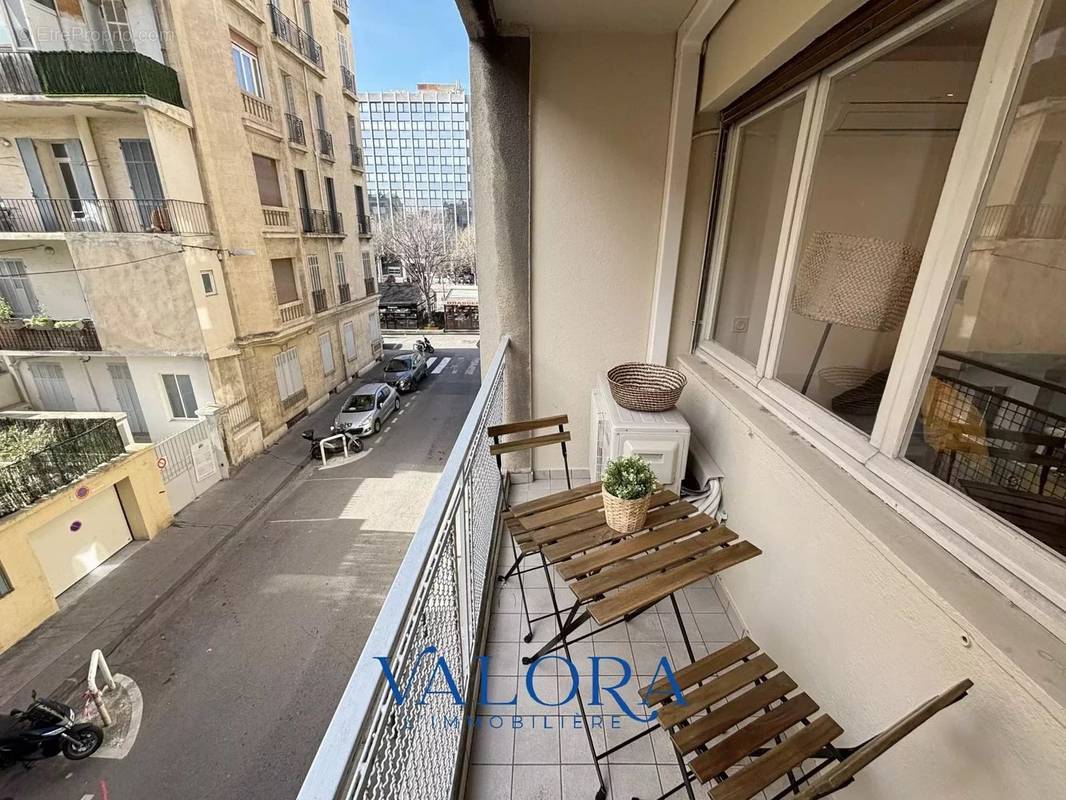 Appartement à MARSEILLE-8E