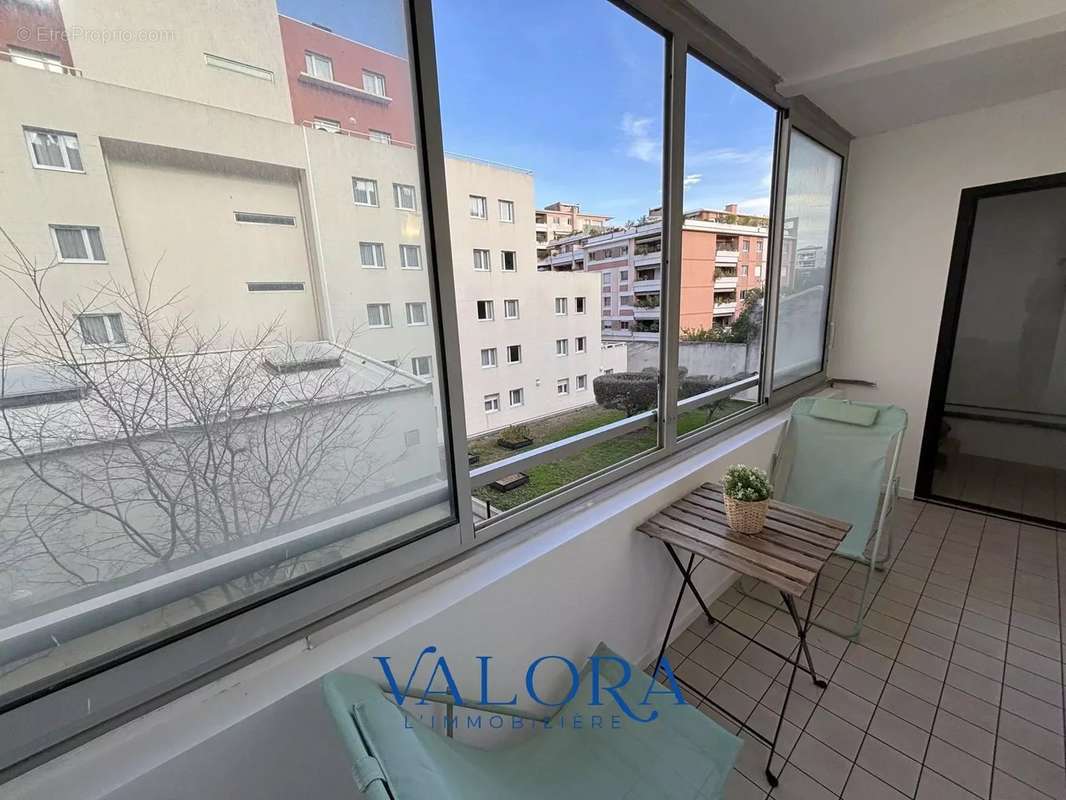 Appartement à MARSEILLE-8E