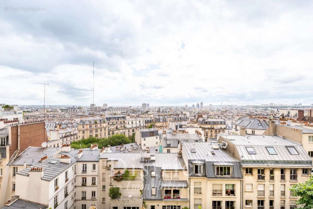 Appartement à PARIS-18E