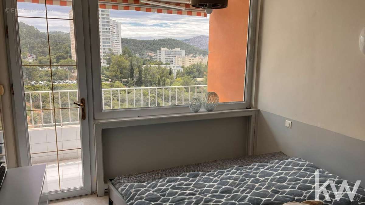 Appartement à MARSEILLE-9E