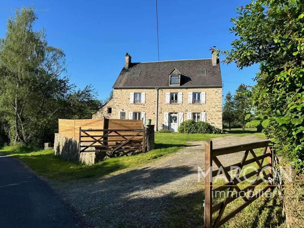 Maison à SAINT-AGNANT-DE-VERSILLAT