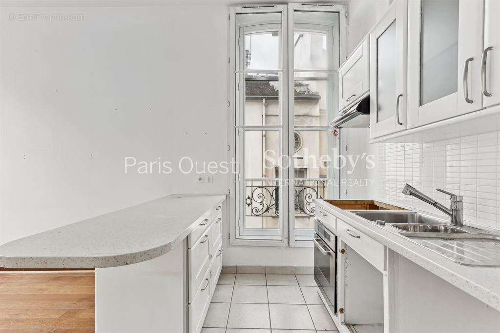 Appartement à PARIS-4E