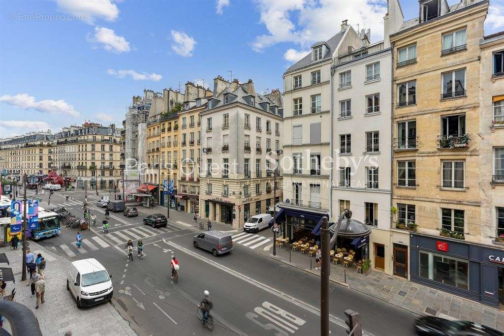 Appartement à PARIS-4E