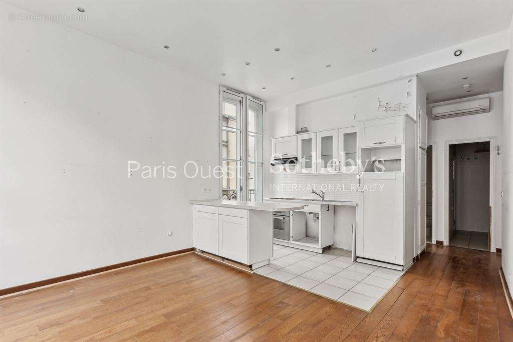 Appartement à PARIS-4E