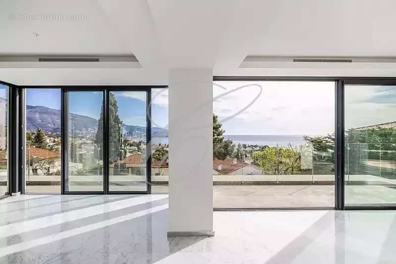 Maison à ROQUEBRUNE-CAP-MARTIN