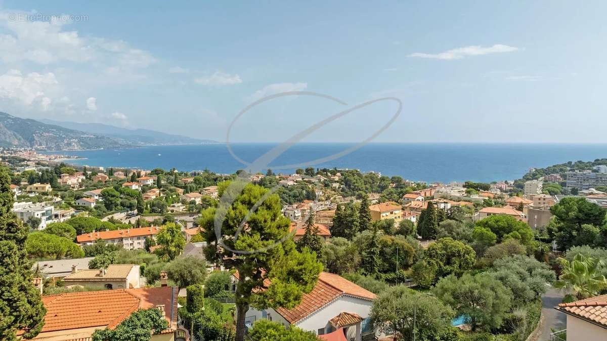 Maison à ROQUEBRUNE-CAP-MARTIN