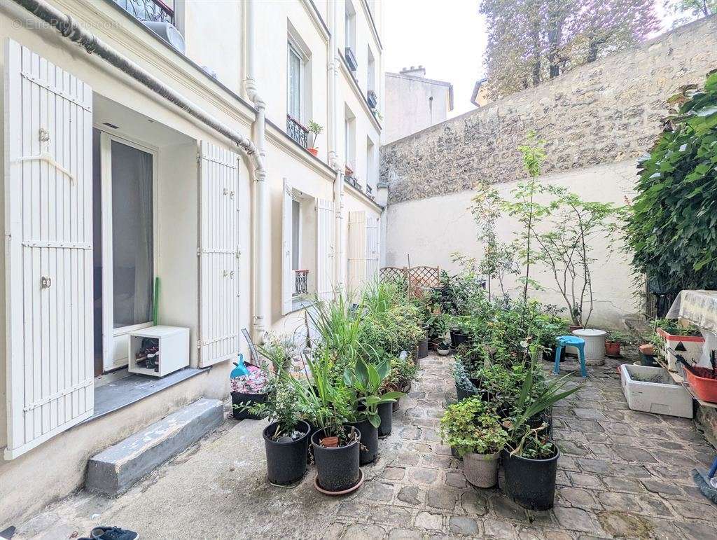 Appartement à PARIS-10E