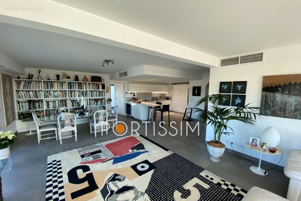 Appartement à CAGNES-SUR-MER