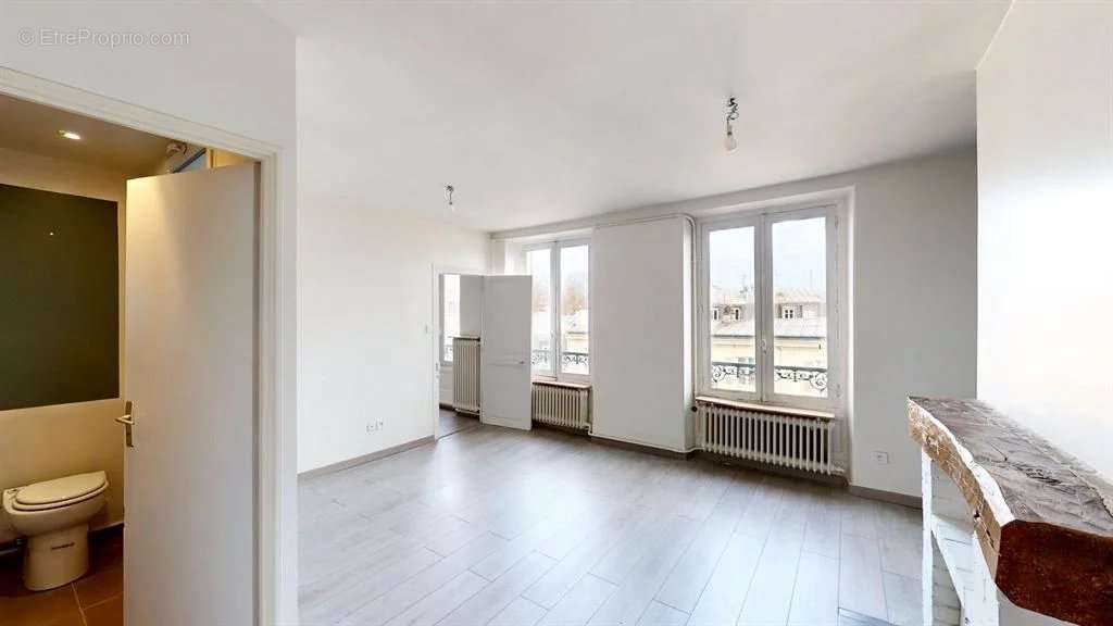 Appartement à VERSAILLES