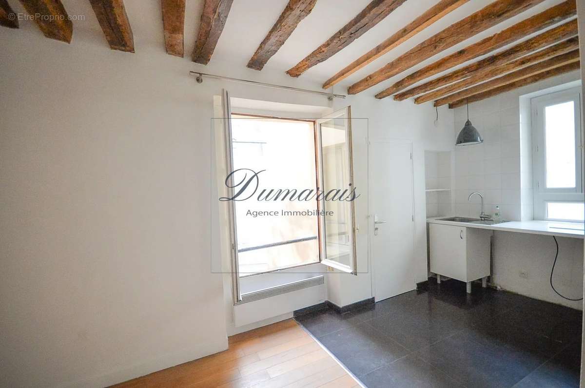 Appartement à PARIS-4E