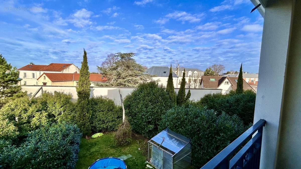 Appartement à LE RAINCY