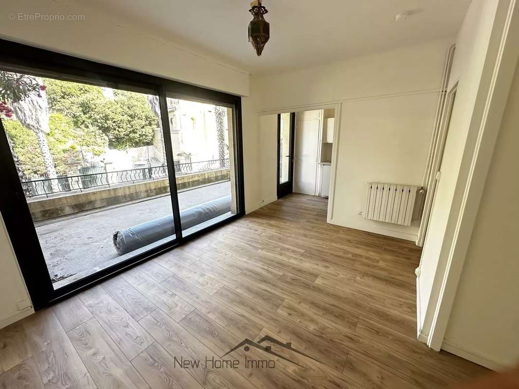 Appartement à MARSEILLE-7E