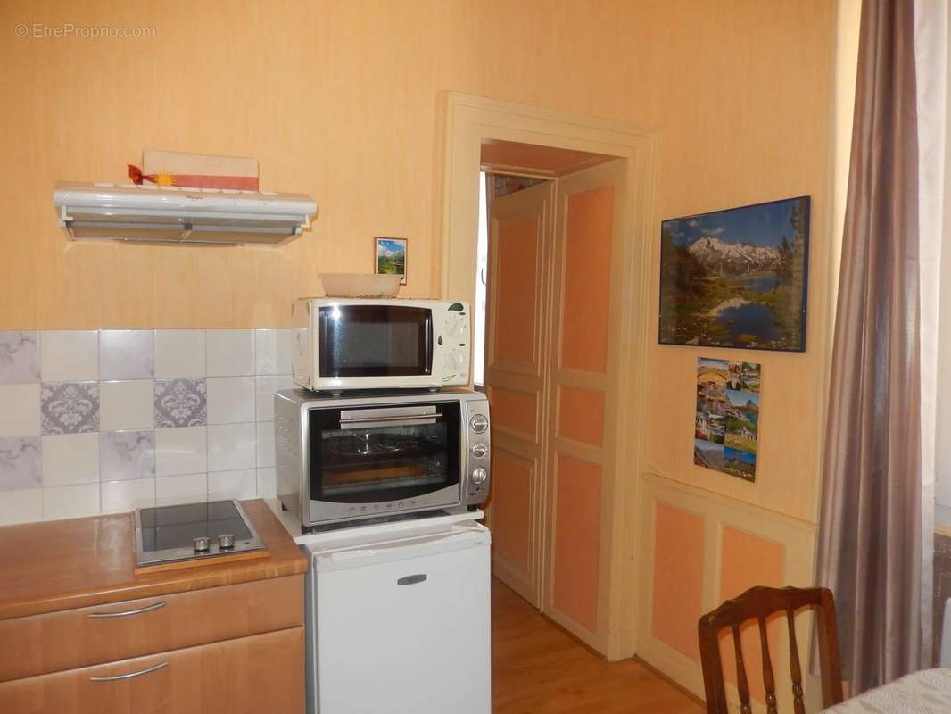 Appartement à EAUX-BONNES