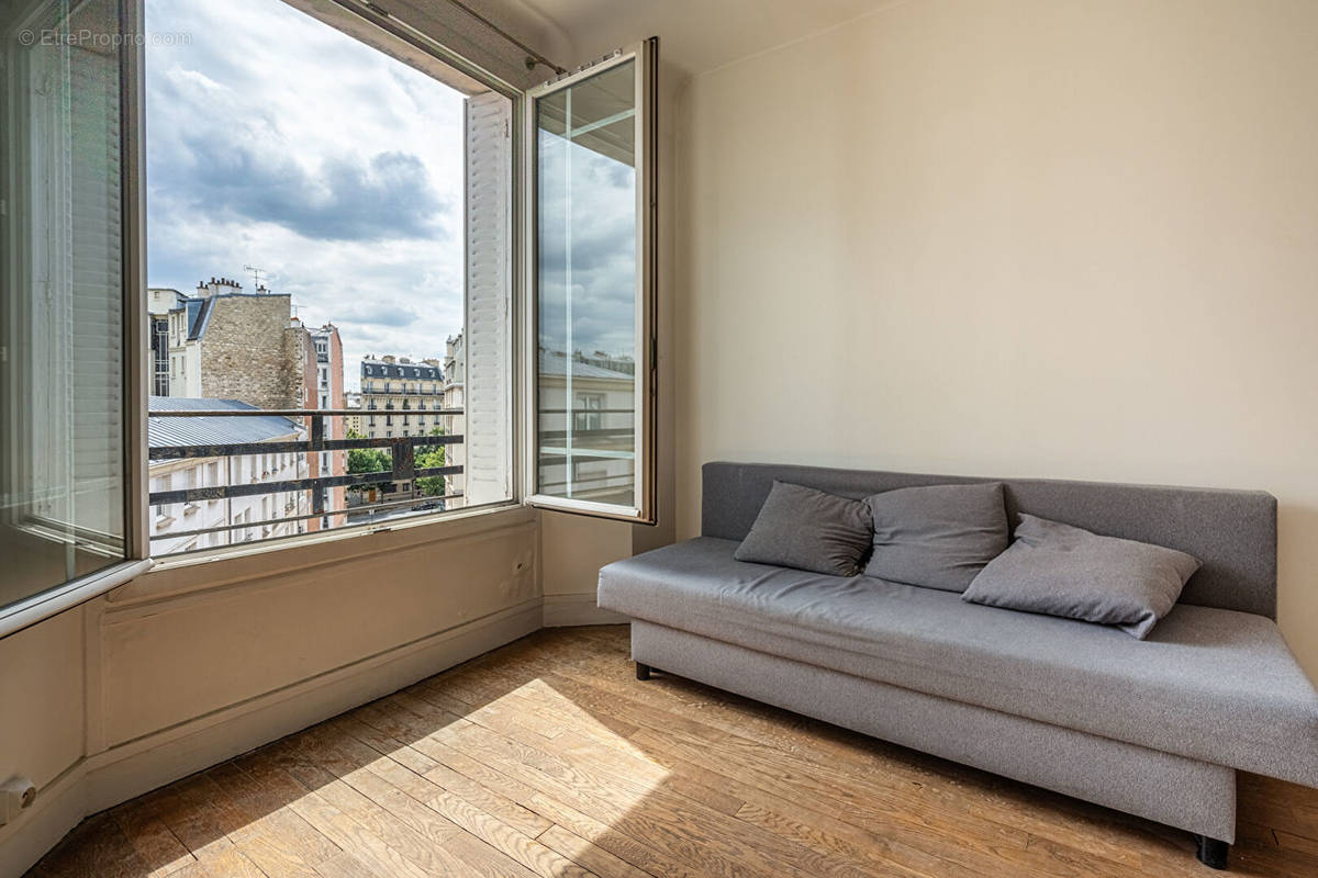 Appartement à PARIS-11E