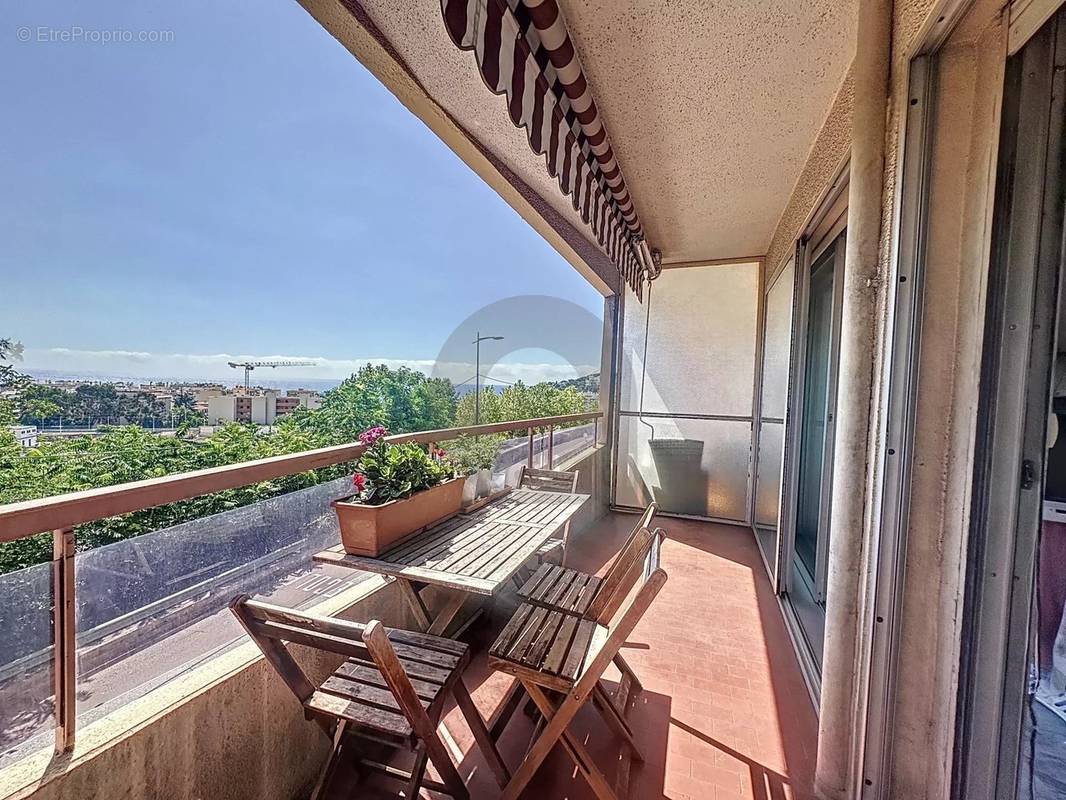 Appartement à ROQUEBRUNE-CAP-MARTIN