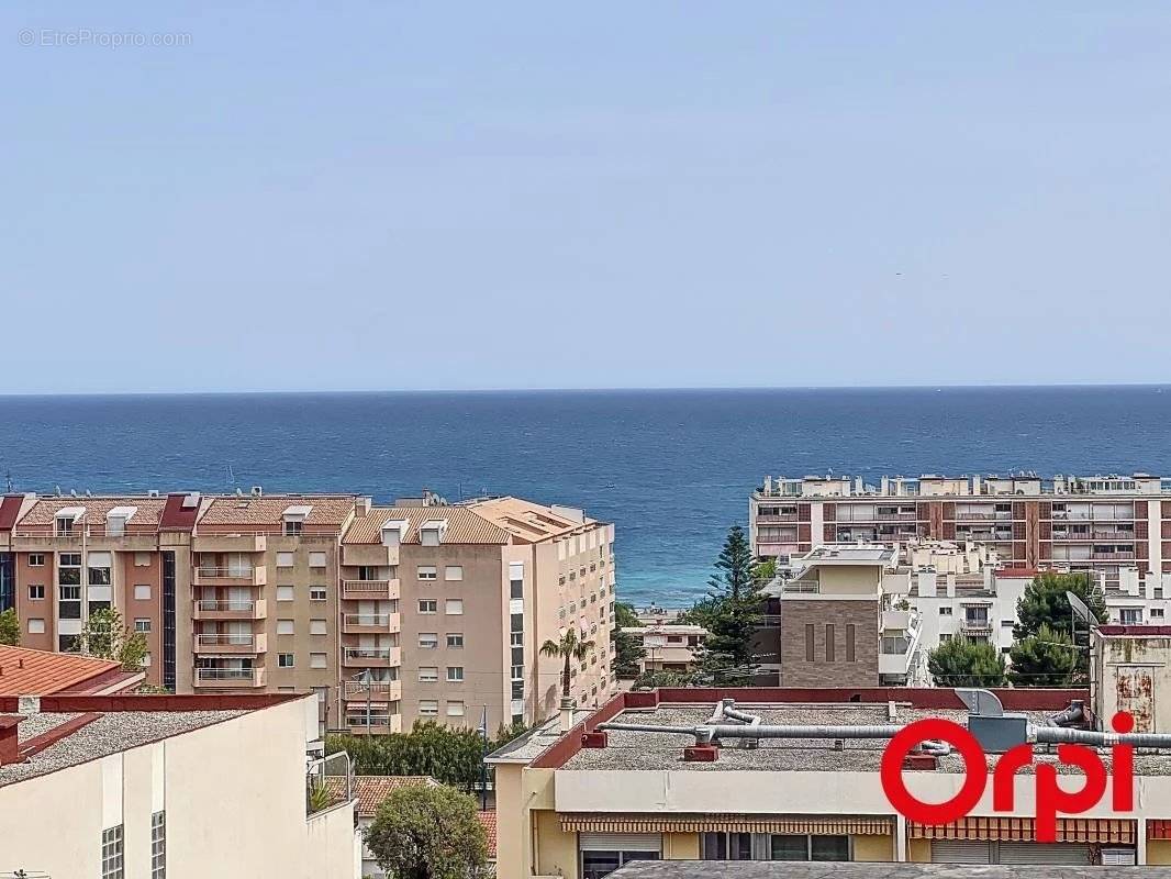 Appartement à ROQUEBRUNE-CAP-MARTIN