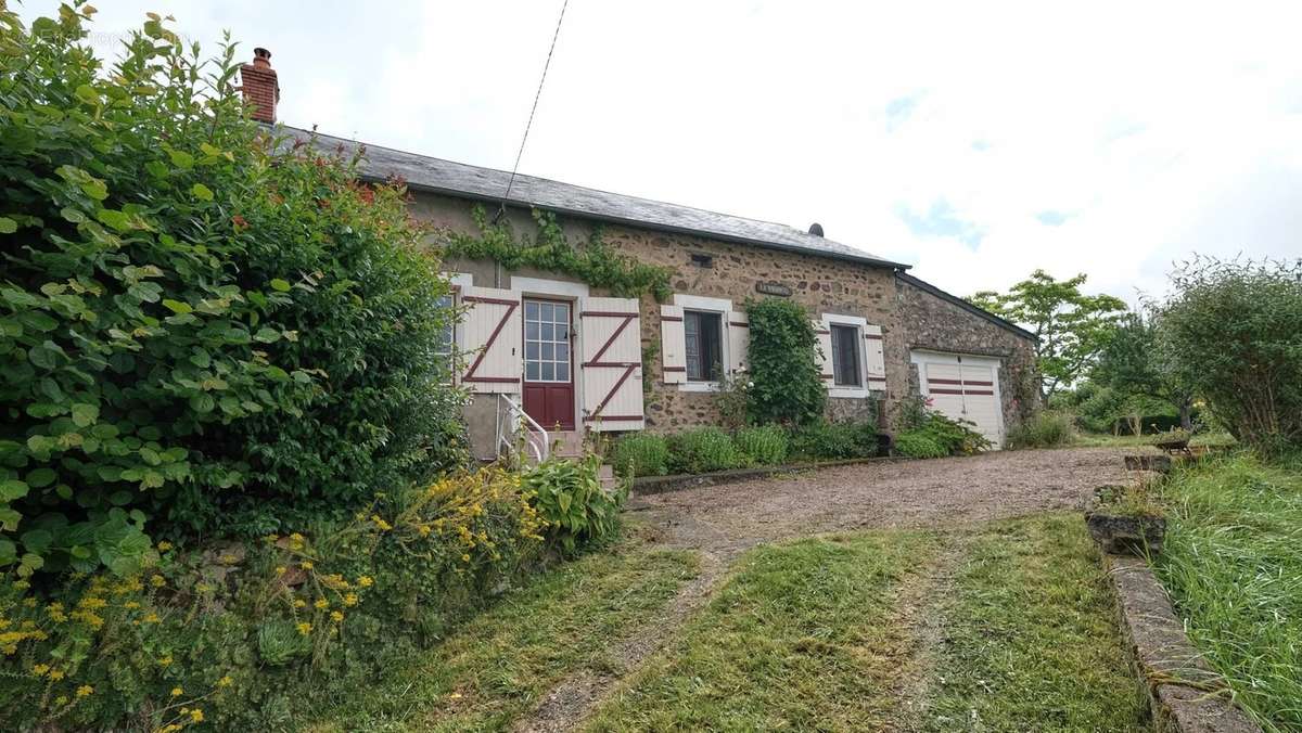 Maison à ONLAY