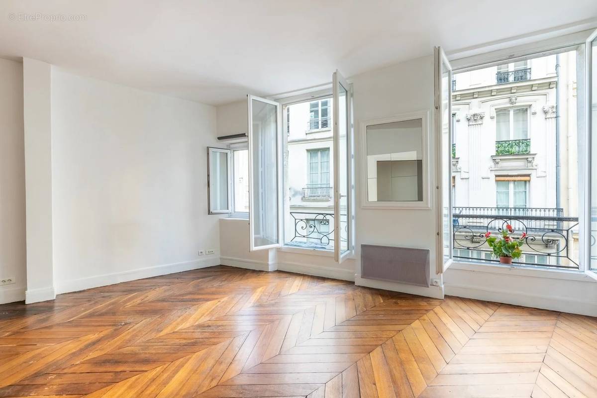 Appartement à PARIS-6E