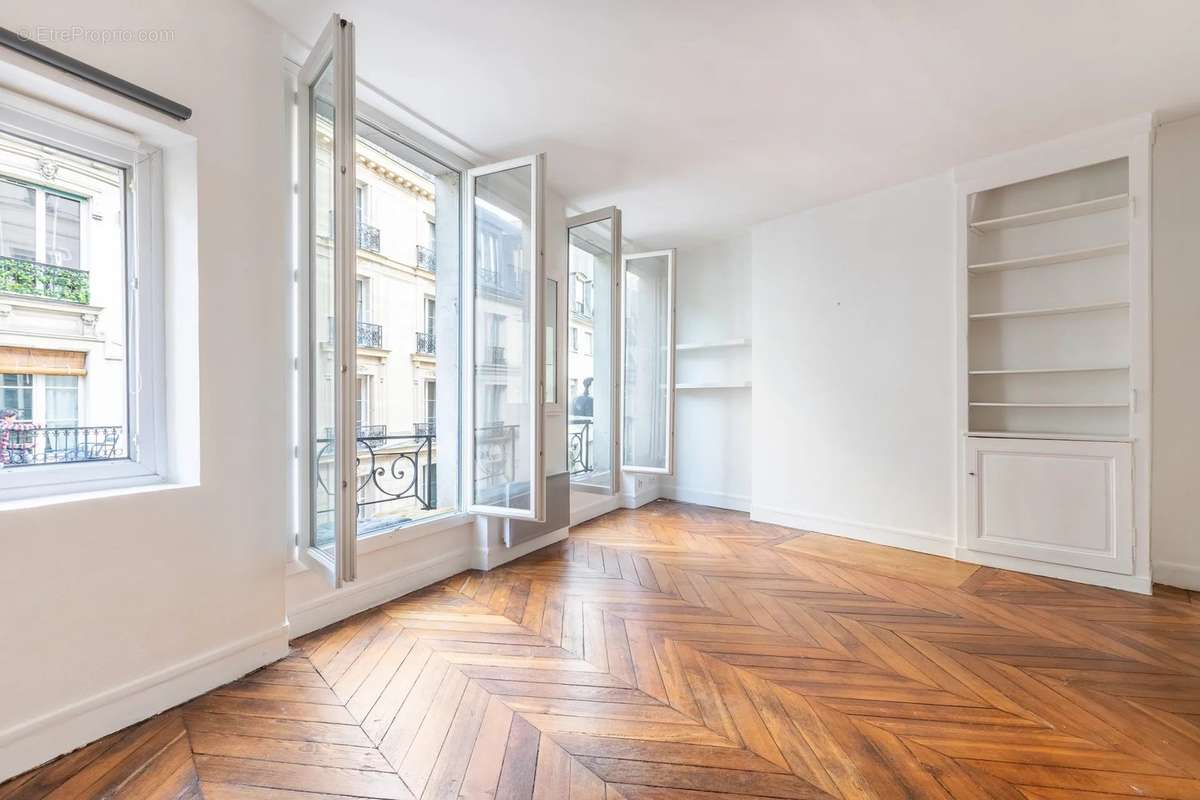 Appartement à PARIS-6E