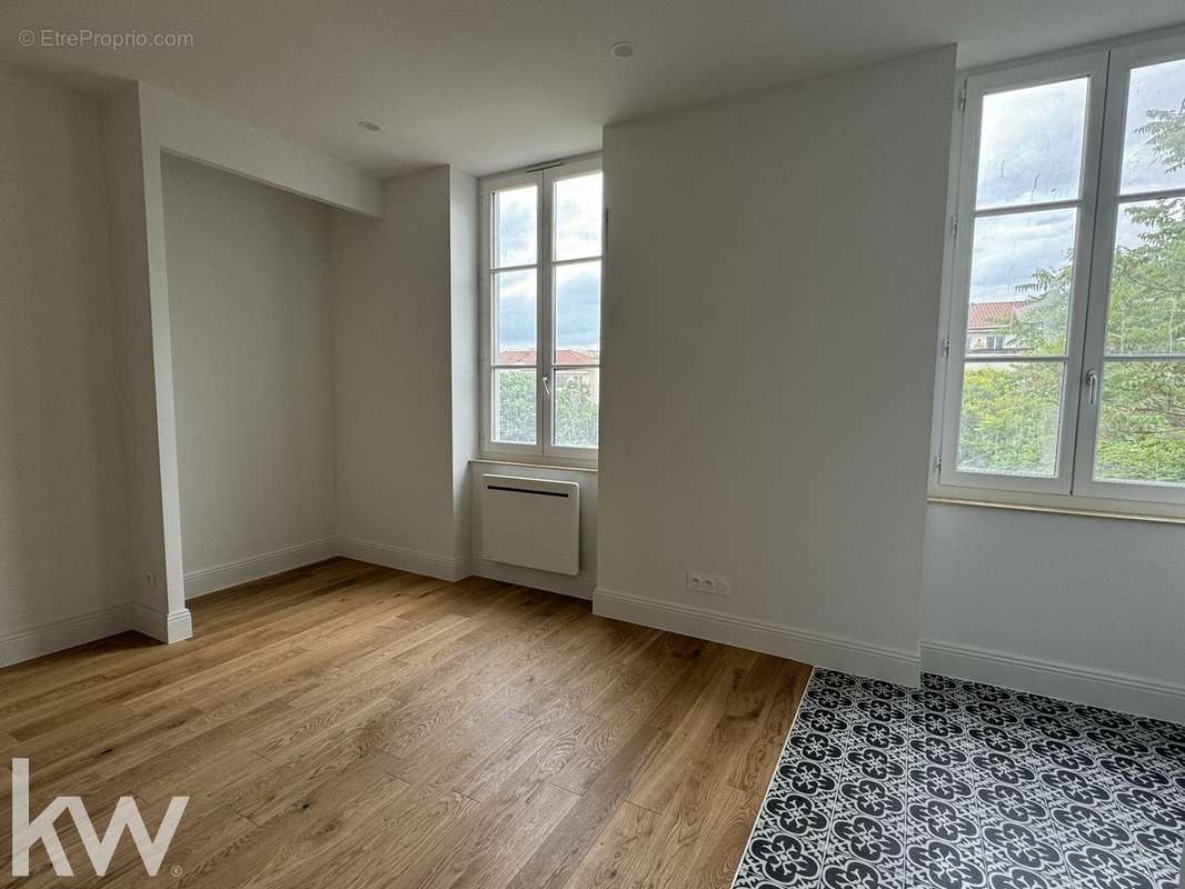 Appartement à LYON-8E