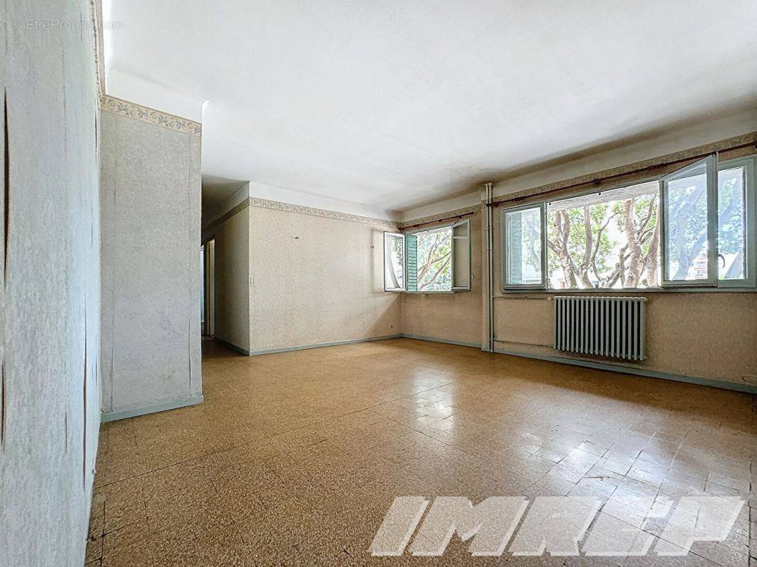 Appartement à MARSEILLE-8E