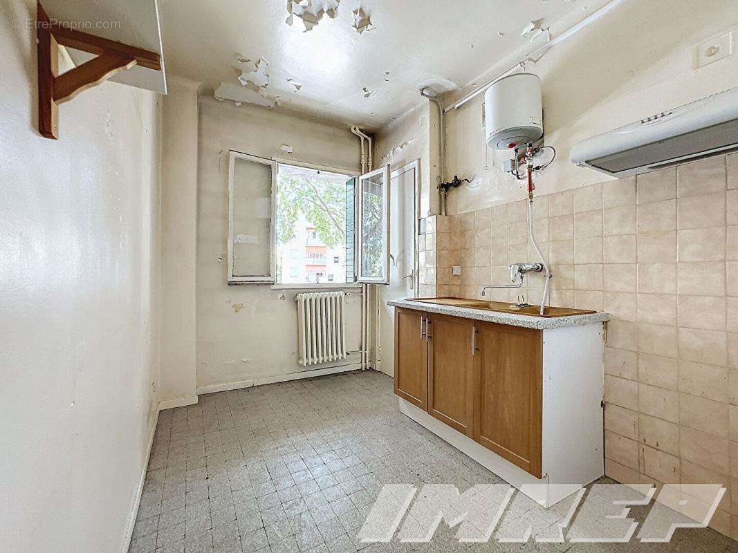 Appartement à MARSEILLE-8E