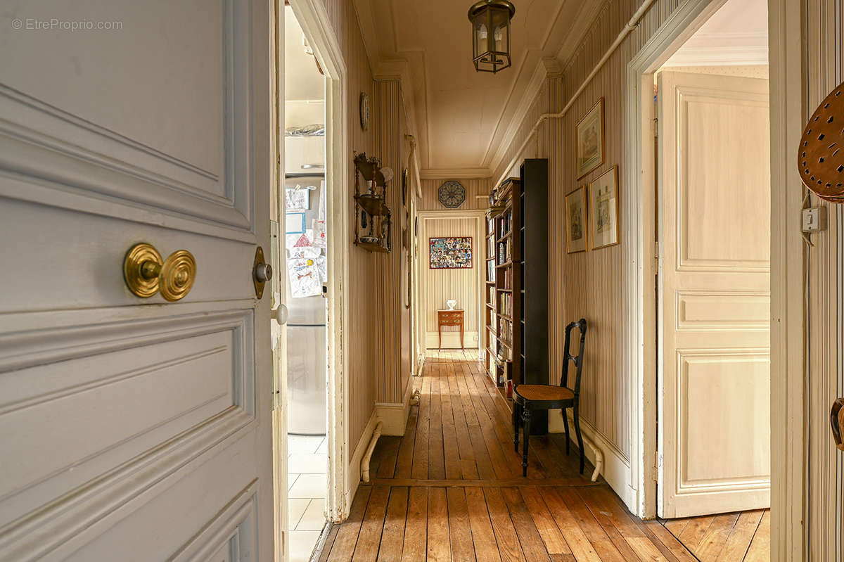 Appartement à VERSAILLES