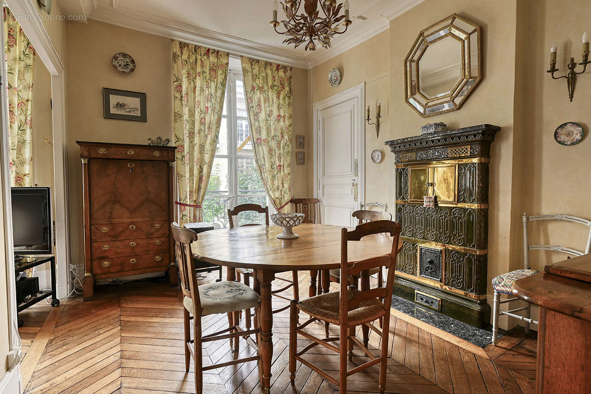 Appartement à VERSAILLES