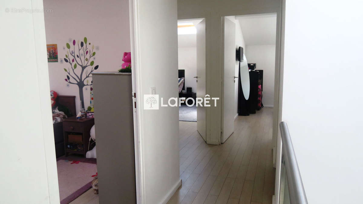 Appartement à FONTENAY-SOUS-BOIS