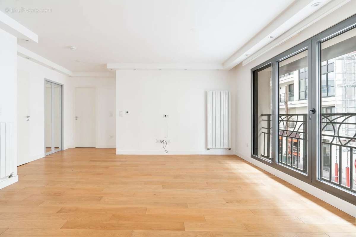 Appartement à LEVALLOIS-PERRET