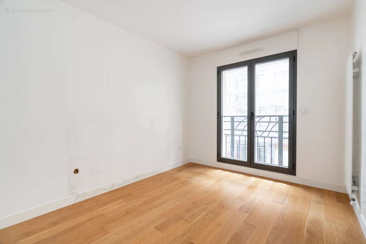 Appartement à LEVALLOIS-PERRET