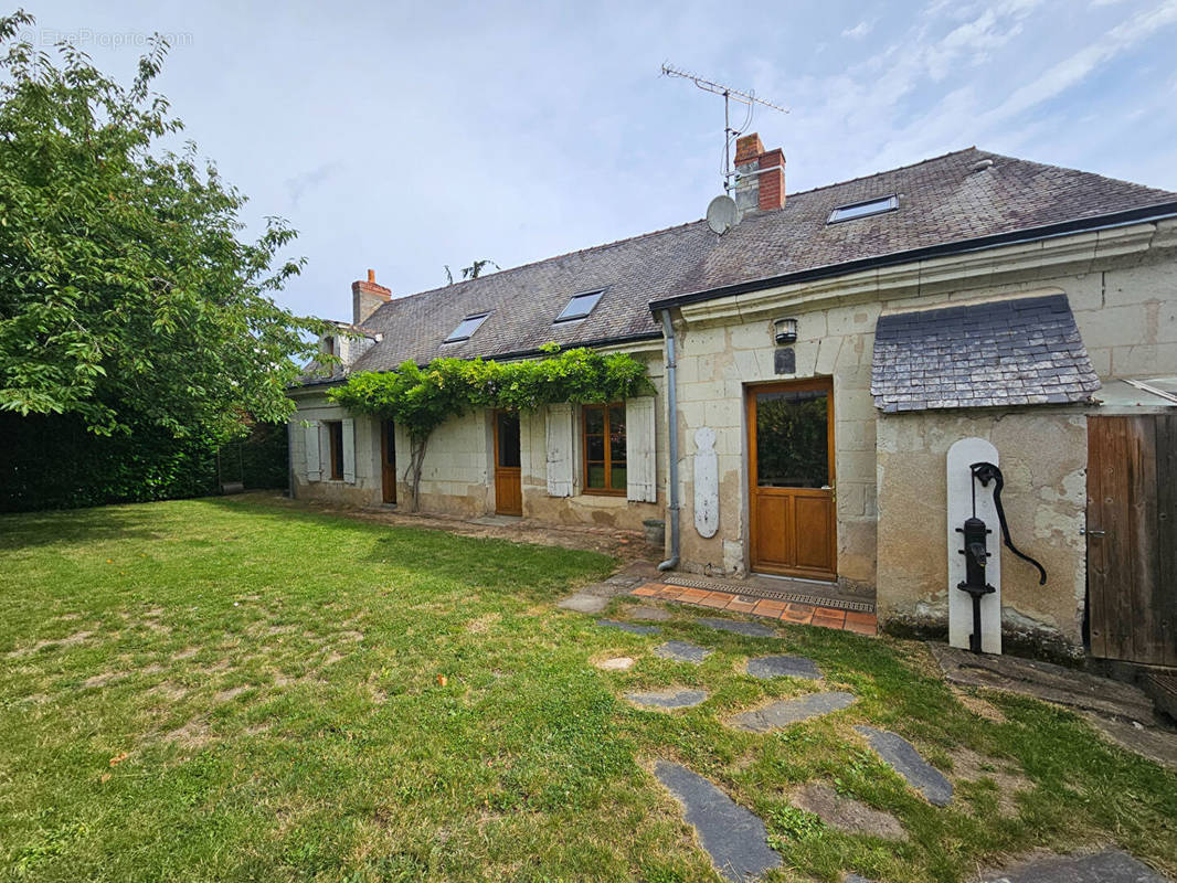 Maison à SAINT-CLEMENT-DES-LEVEES