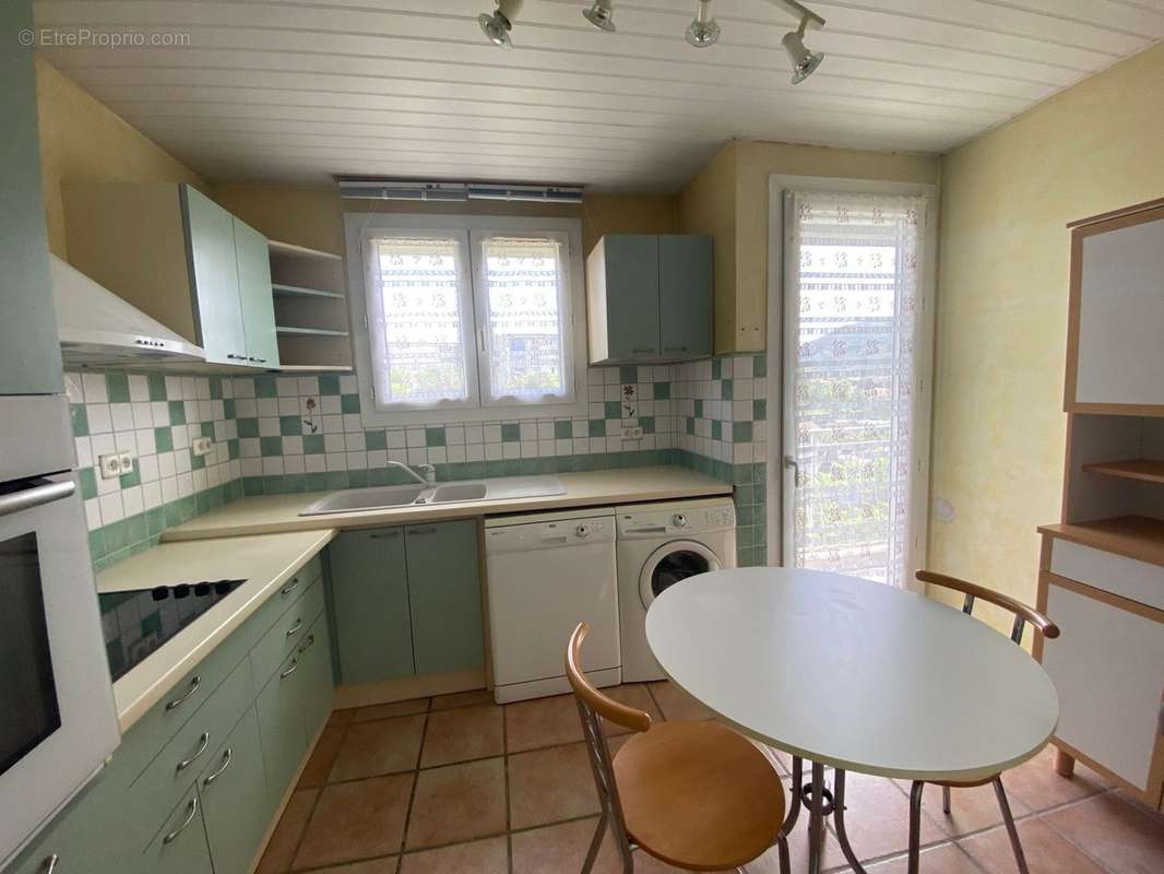 Appartement à PRIVAS