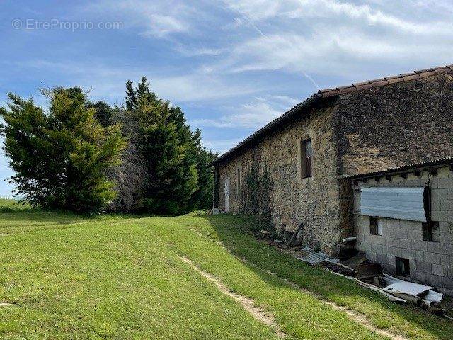 Maison à ETOILE-SUR-RHONE