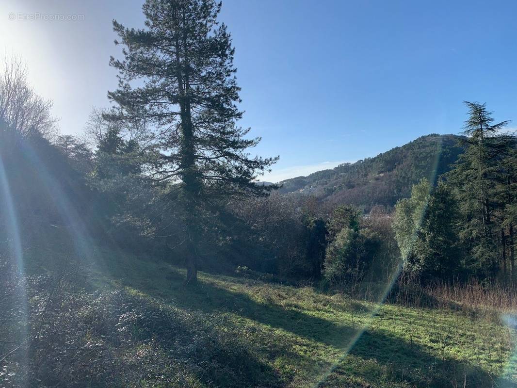 Terrain à VALS-LES-BAINS