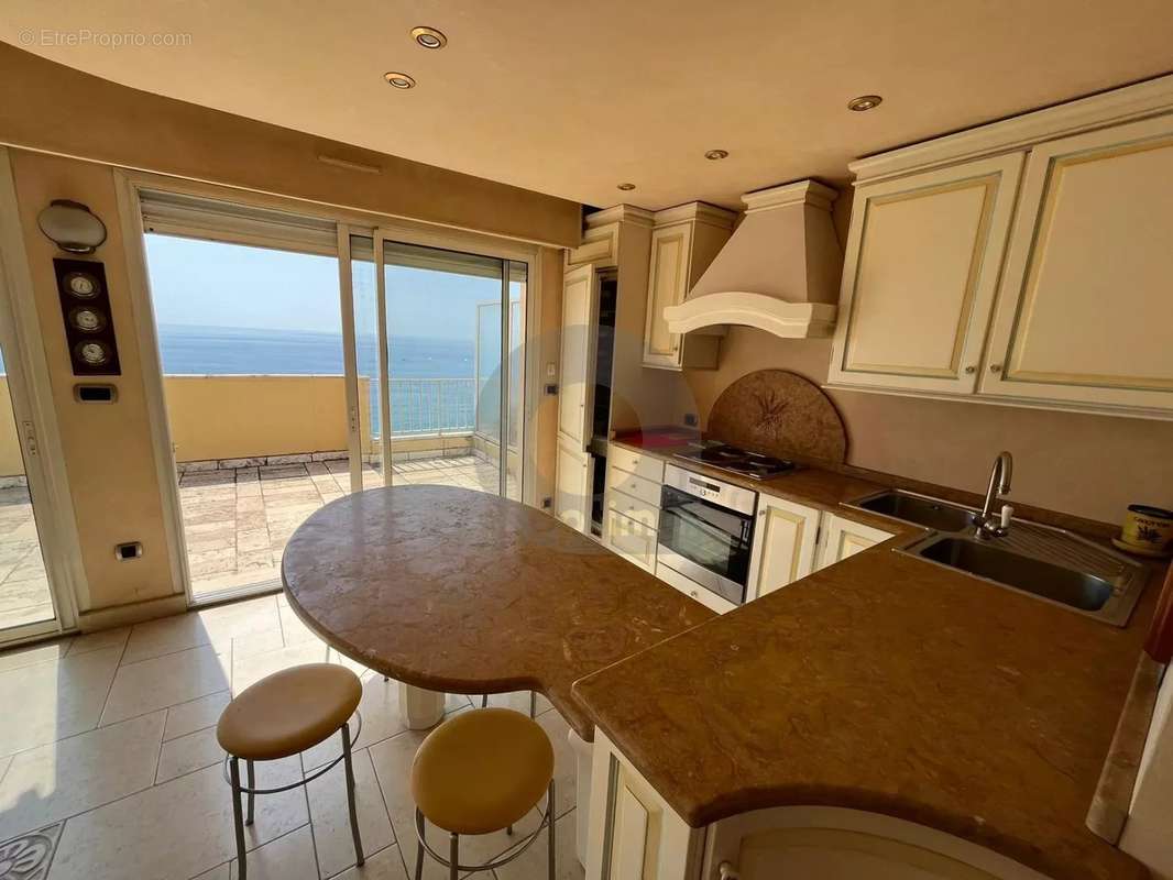 Appartement à MENTON