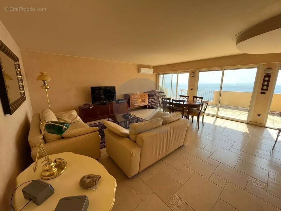 Appartement à MENTON