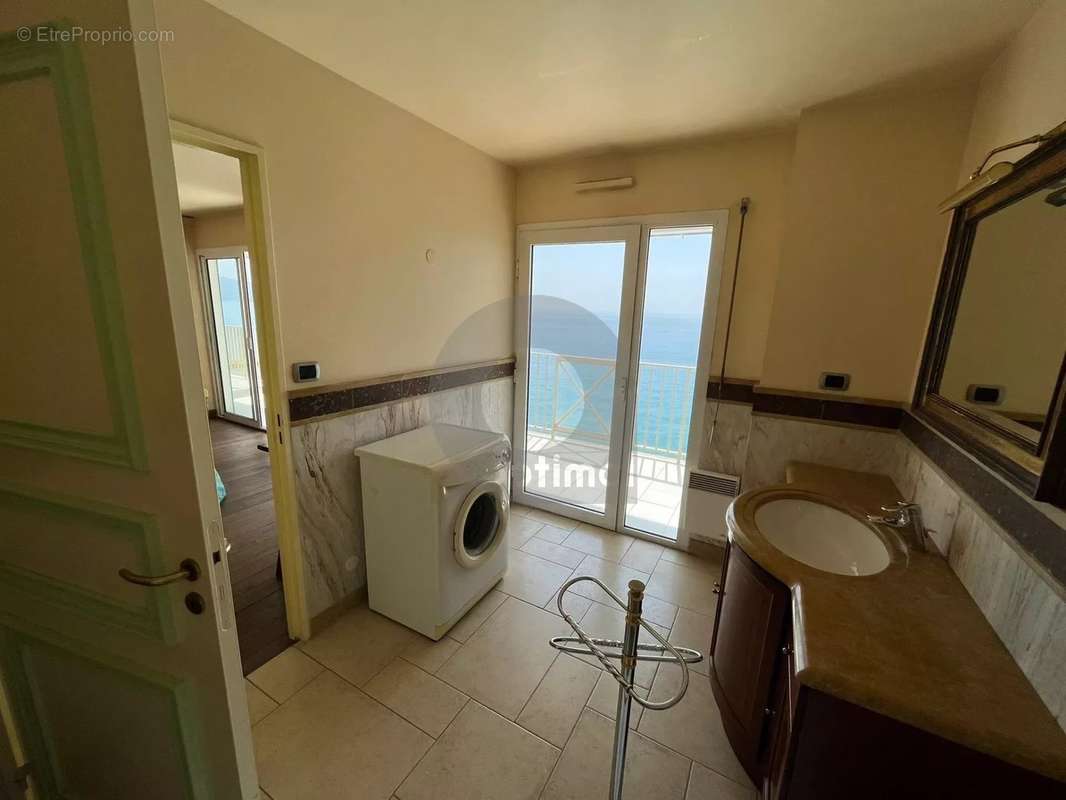 Appartement à MENTON