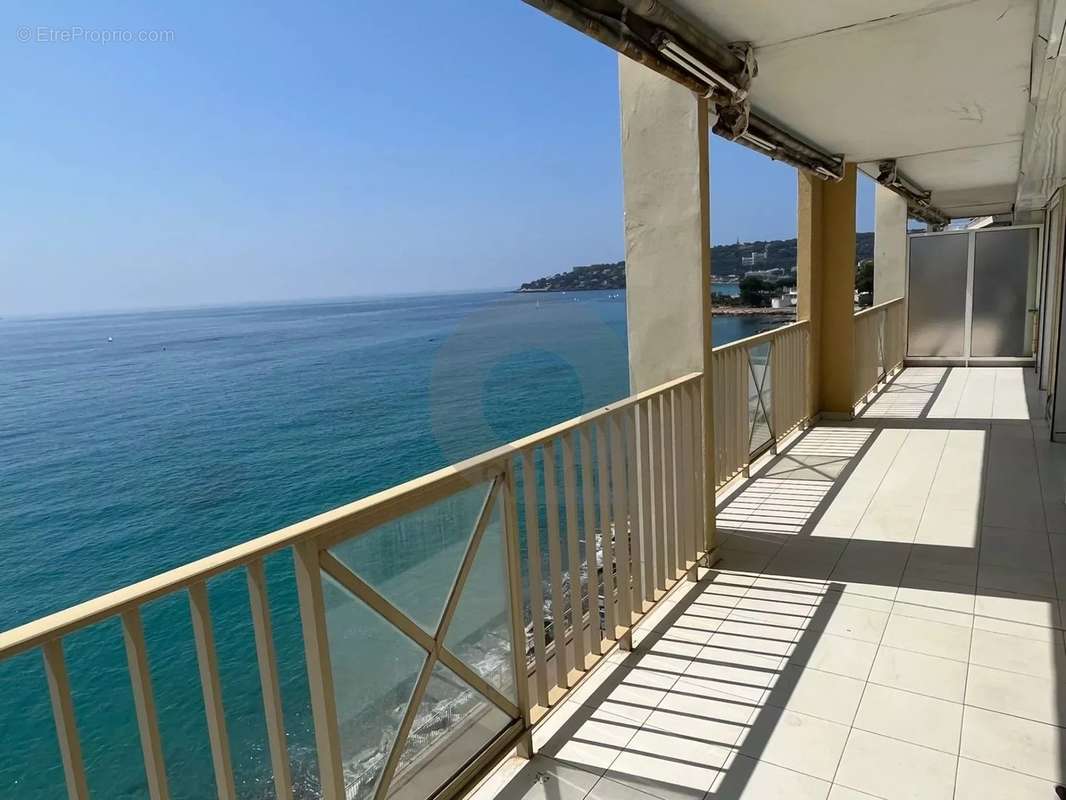 Appartement à MENTON