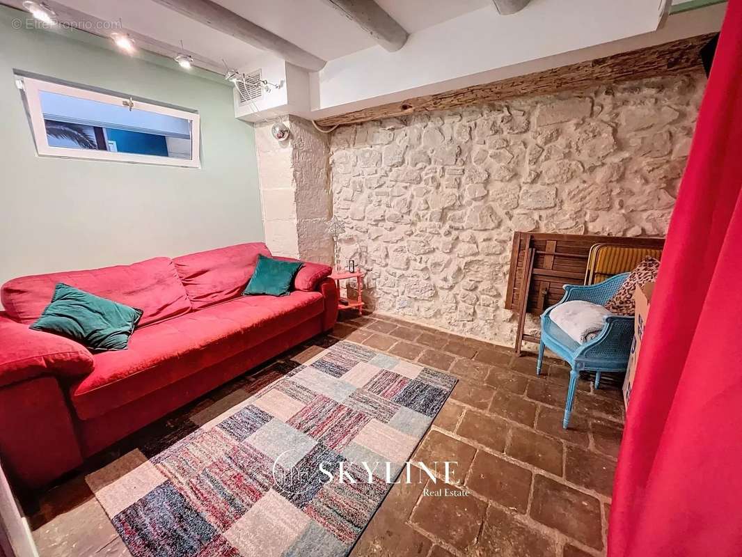 Appartement à MARSEILLE-7E