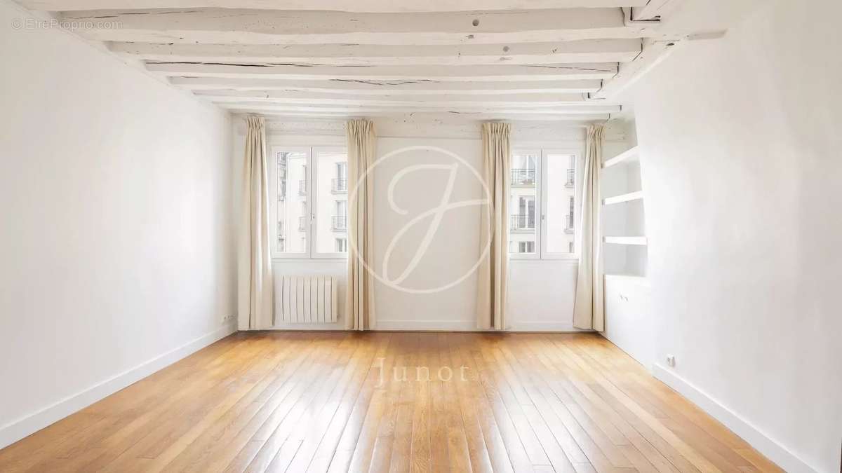 Appartement à PARIS-7E