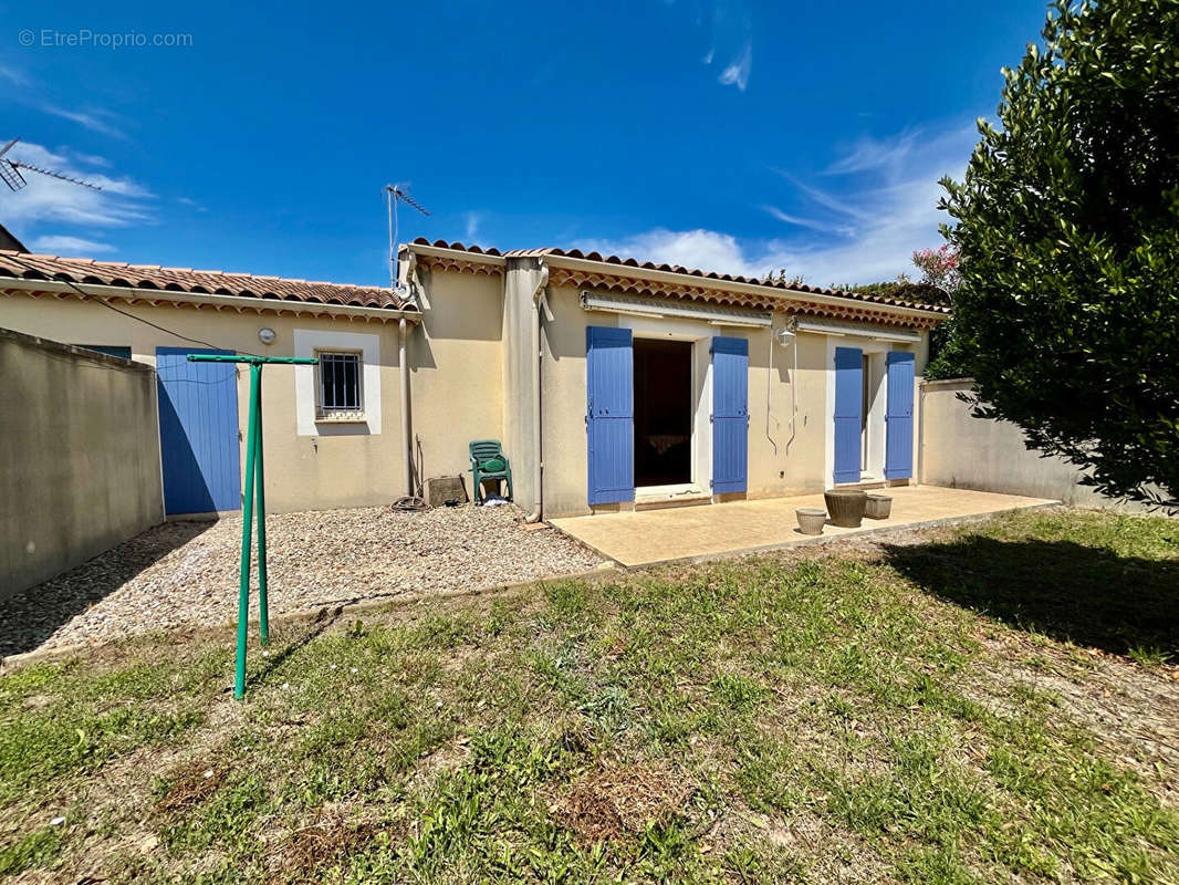 Maison à L&#039;ISLE-SUR-LA-SORGUE