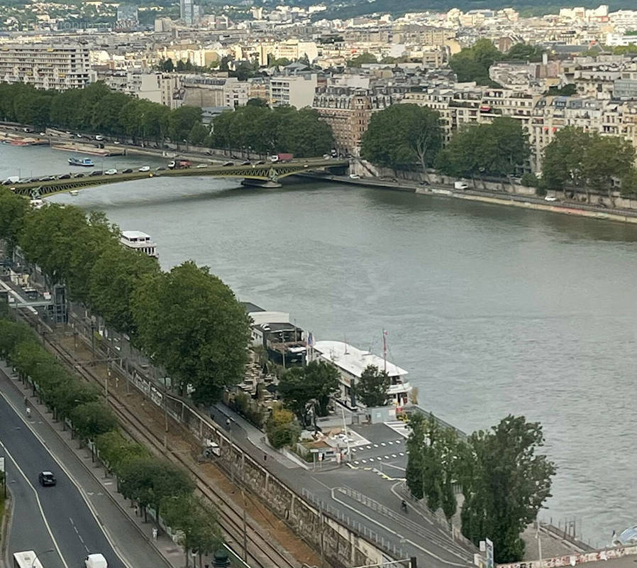 Appartement à PARIS-15E