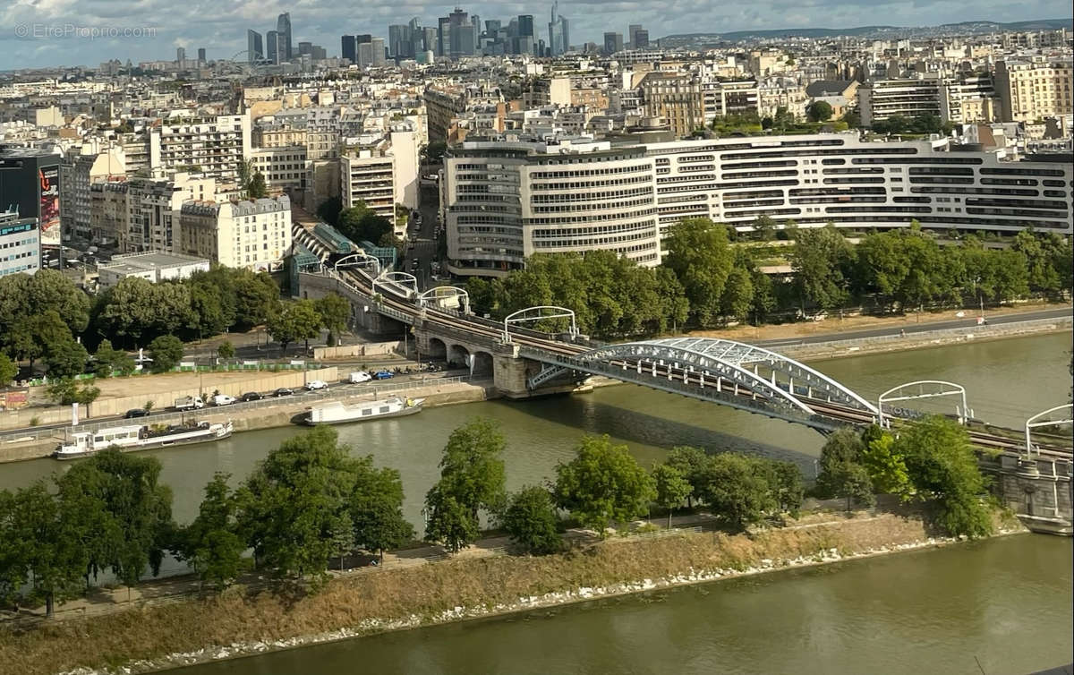 Appartement à PARIS-15E