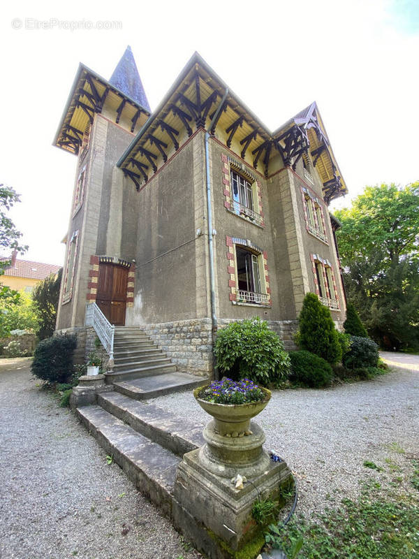 Appartement à LONS-LE-SAUNIER