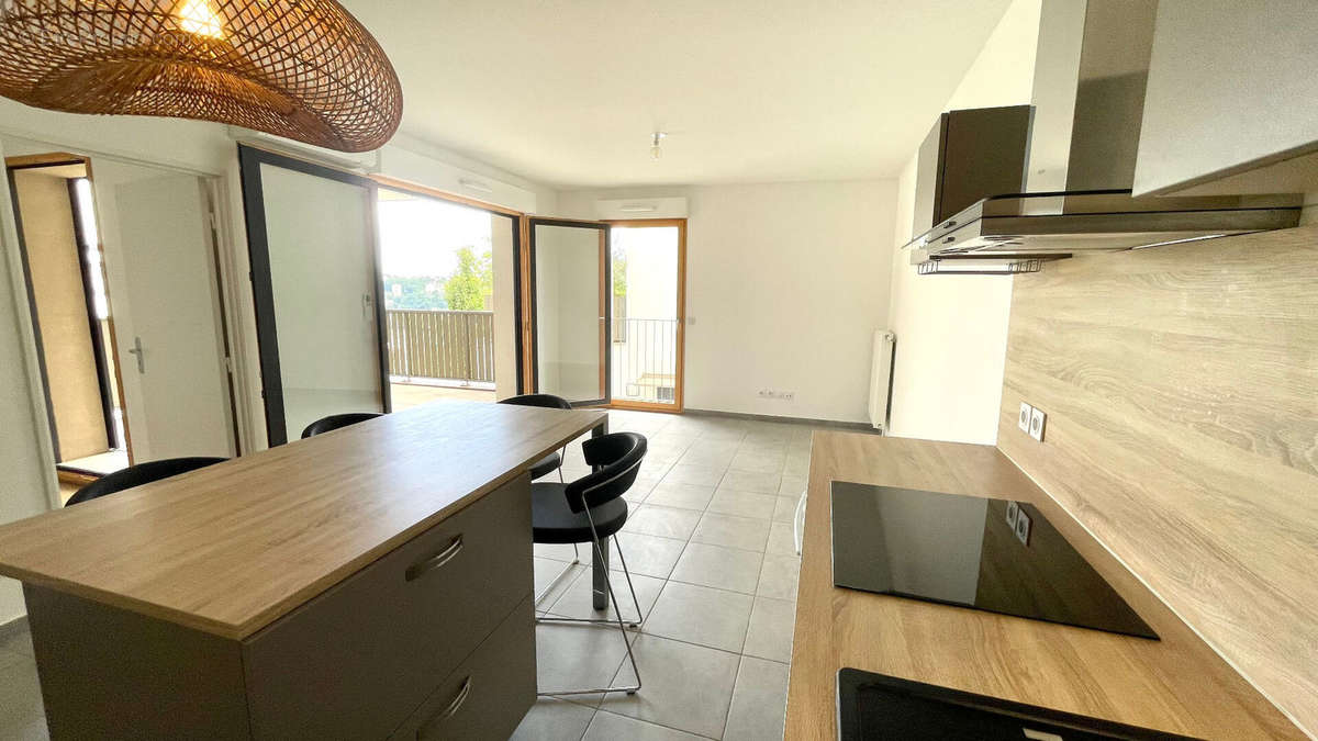 Appartement à LYON-9E